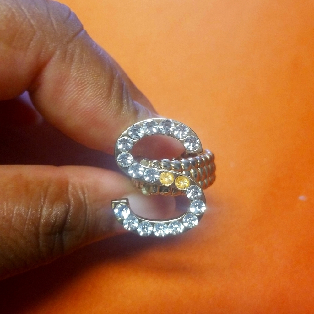 S ring